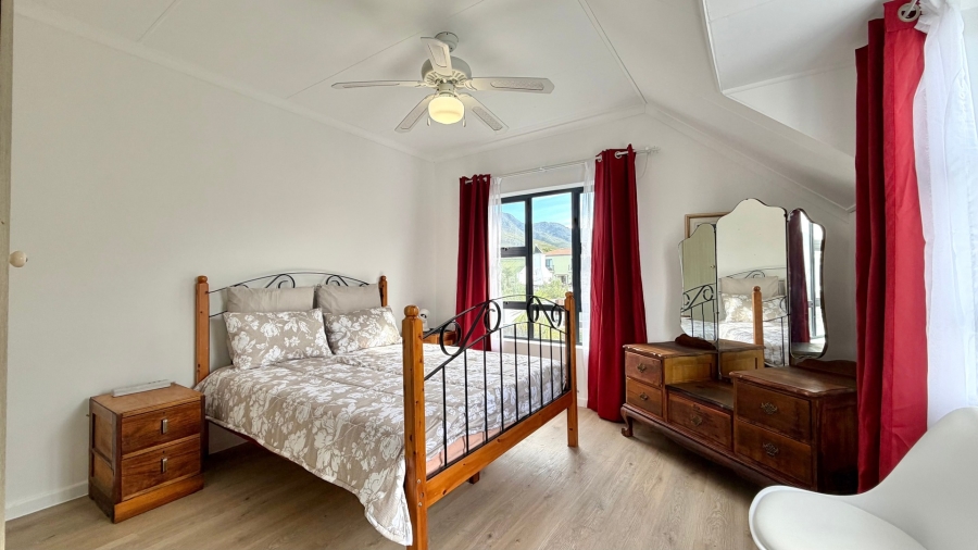 3 Bedroom Property for Sale in Heuningkloof Western Cape